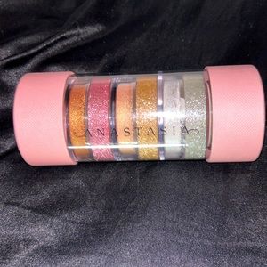 Anastasia Beverly Hills loose highlighting set